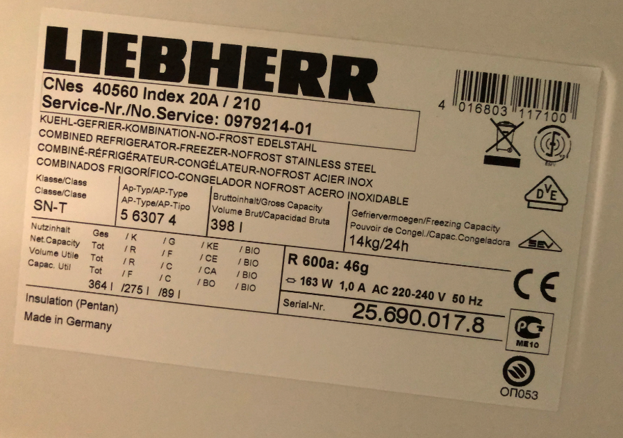 Primer nalepke Liebherr za hladilnik
